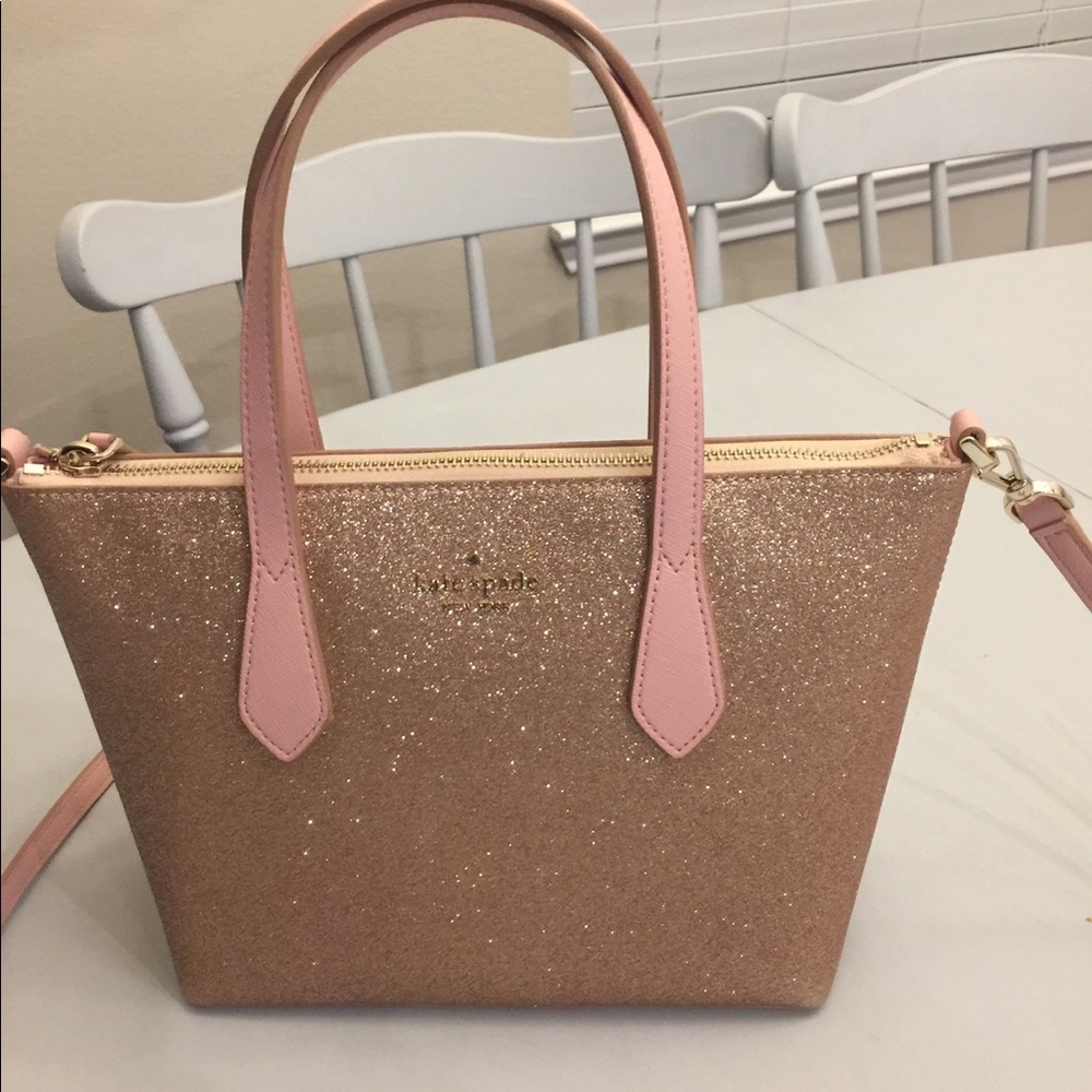Kate spade purse, like new condition with tags